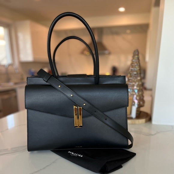 DeMillier London Maxi Montreal Handbag of the British Royals Sold Out - Picture 3 of 15